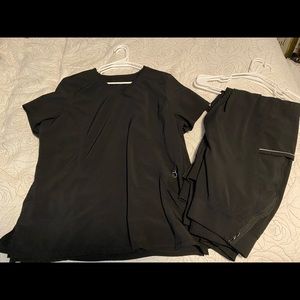 Cherokee Womens Infinity Scrubs